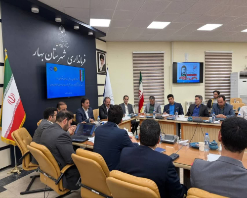 نشست پنج‌ساعته معاون توسعه مدیریت و منابع استانداری همدان با فرماندار، بخشداران و کارکنان فرمانداری شهرستان بهار برگزار شد
