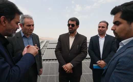 افتتاح بزرگ‌ترین نیروگاه خورشیدی پشت‌بامی در استان همدان