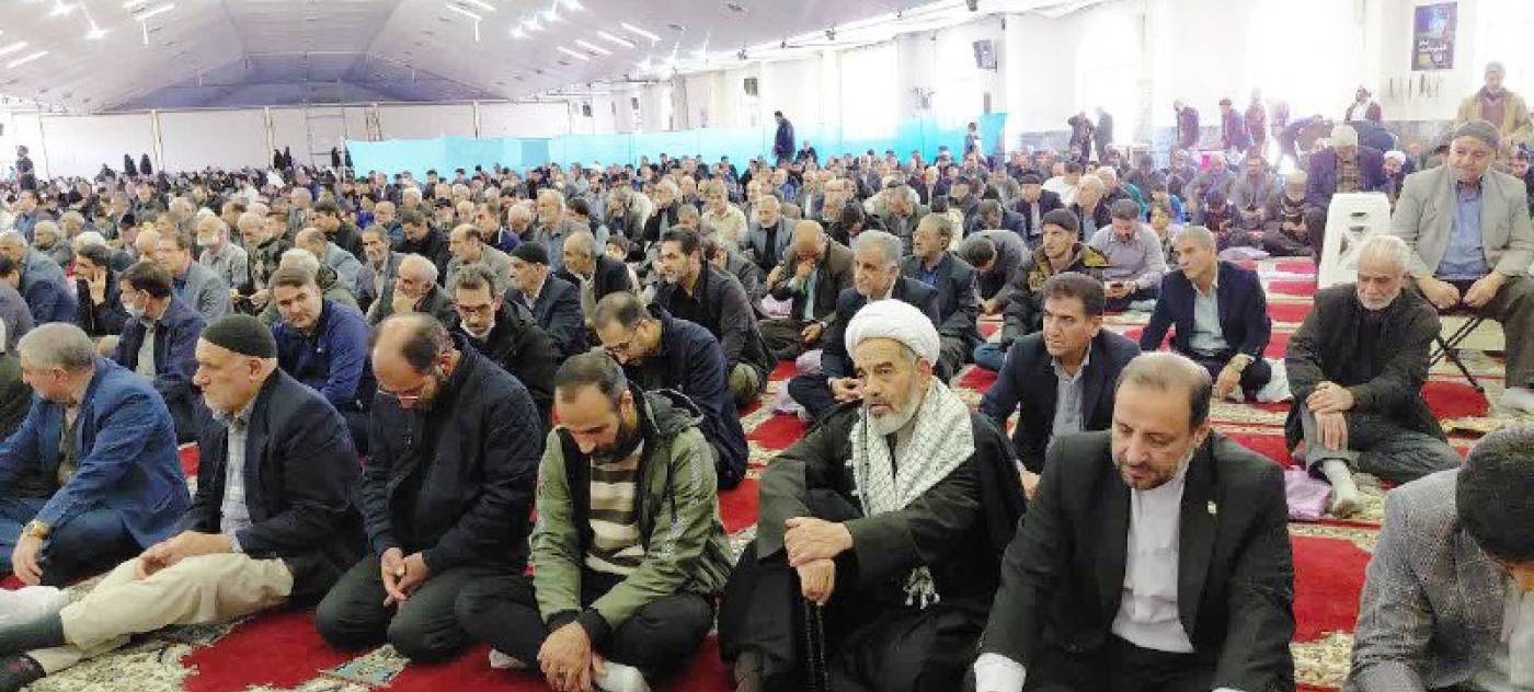 حضور فرماندار نهاوند در آیین عبادی، سیاسی و وحدت‌بخش نماز جمعه