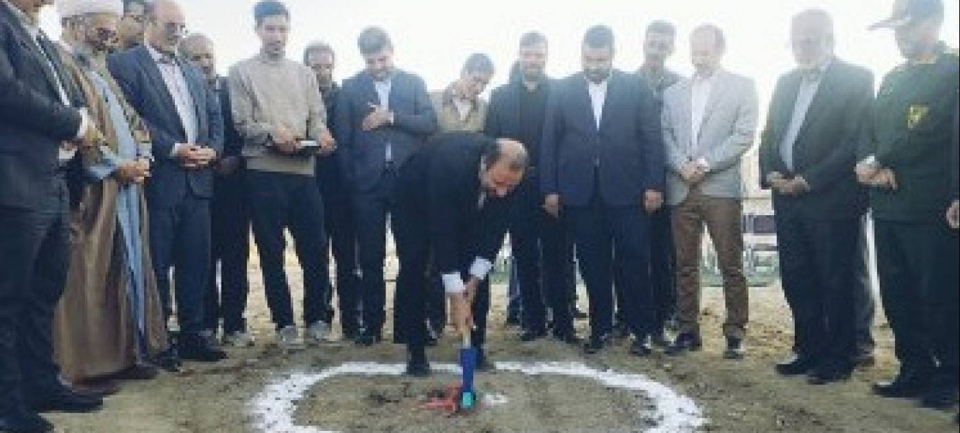 ‍ کلنگ‌زنی ساختمان جدید دادسرای عمومی و انقلاب نهاوند با حضور بیرانوندفرماندار شهرستان و رئیس‌کل دادگستری استان همدان