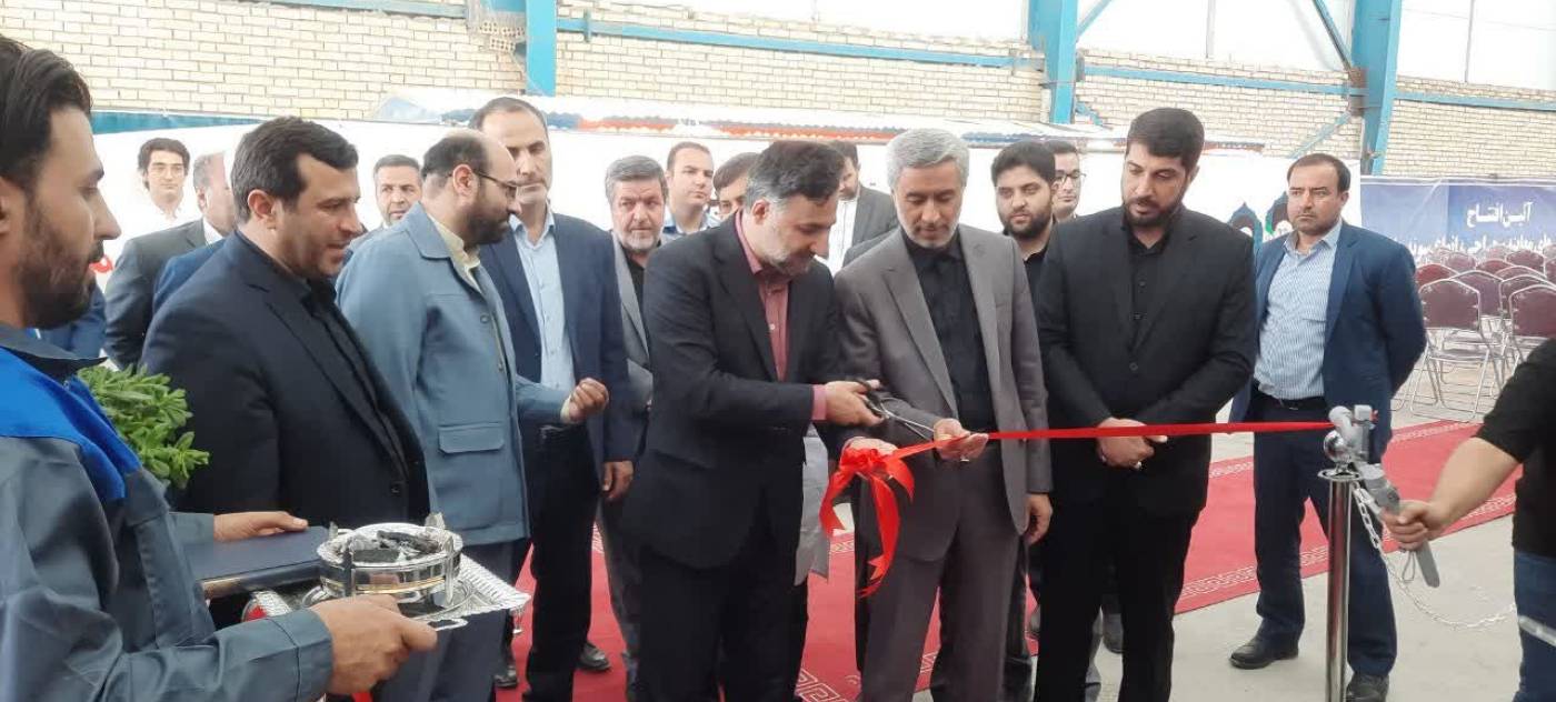 افتتاح کارخانجات تجهیزات پزشکی با حضور معاون رئیس جمهور و استاندار همدان