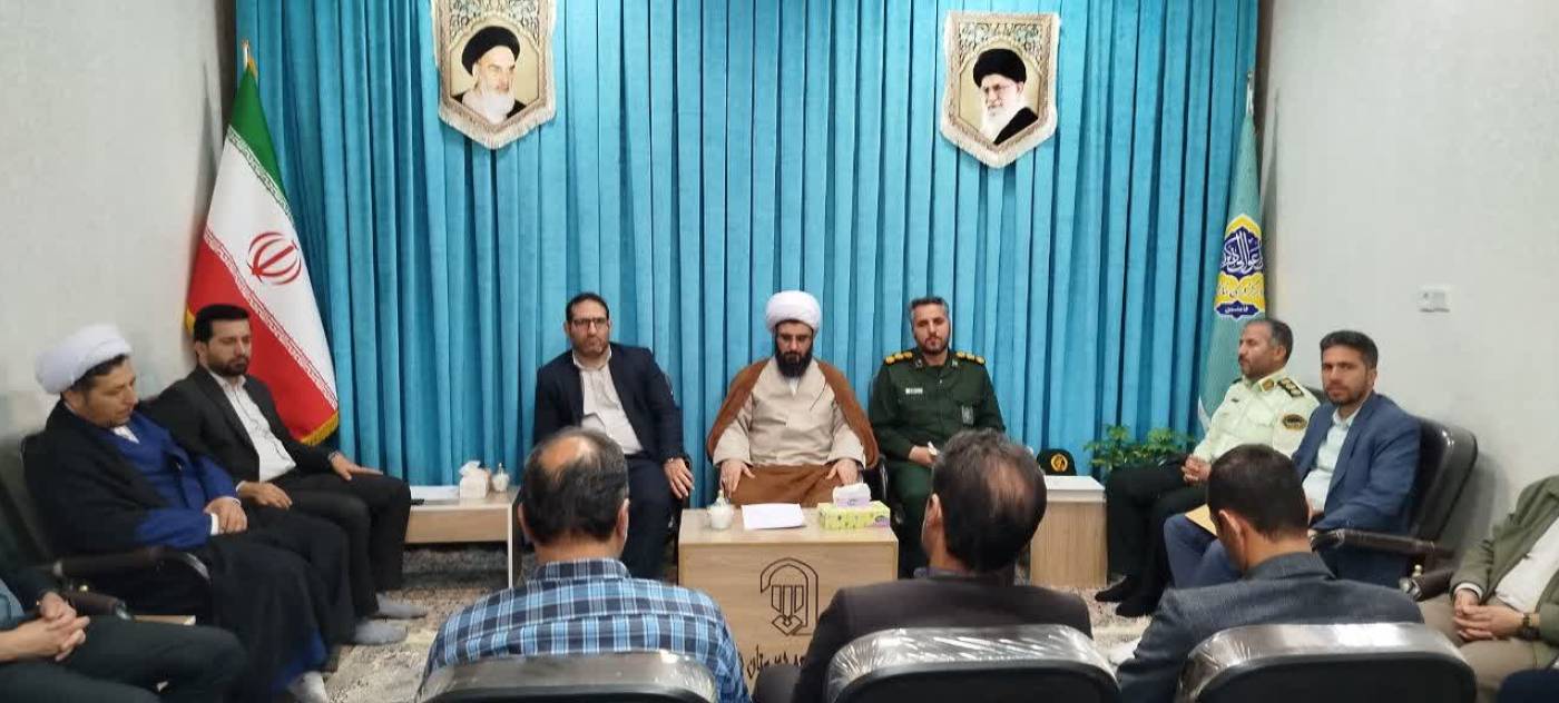 امام جمعه فامنین: آقا و سید یک قوم خادم آنها می‌باشد و ما این را در زندگانی و خدمت آیت الله رئیسی و شهدای خدمت دیدیم.