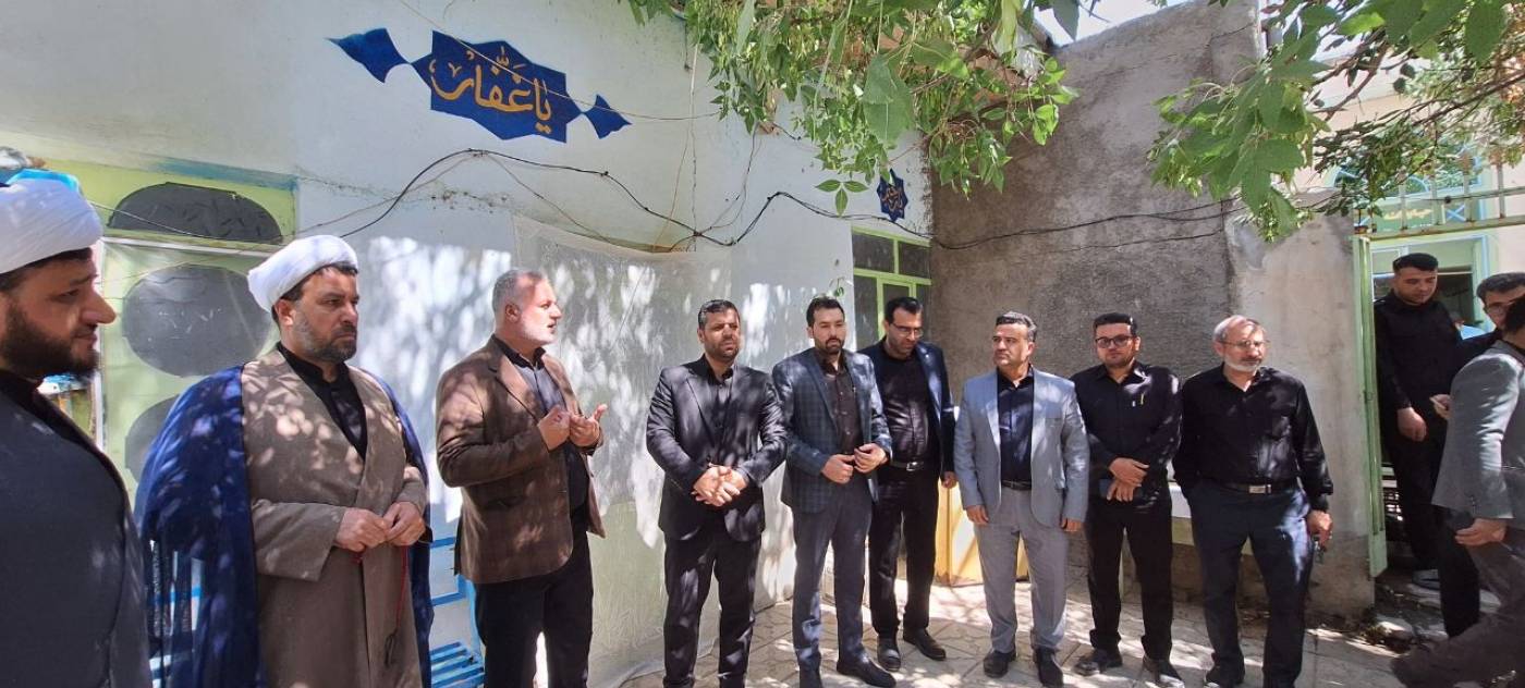 بازدید فرماندار کبودراهنگ از امام زاده ذوالفقار و زبیده خاتون شهر کبودراهنگ