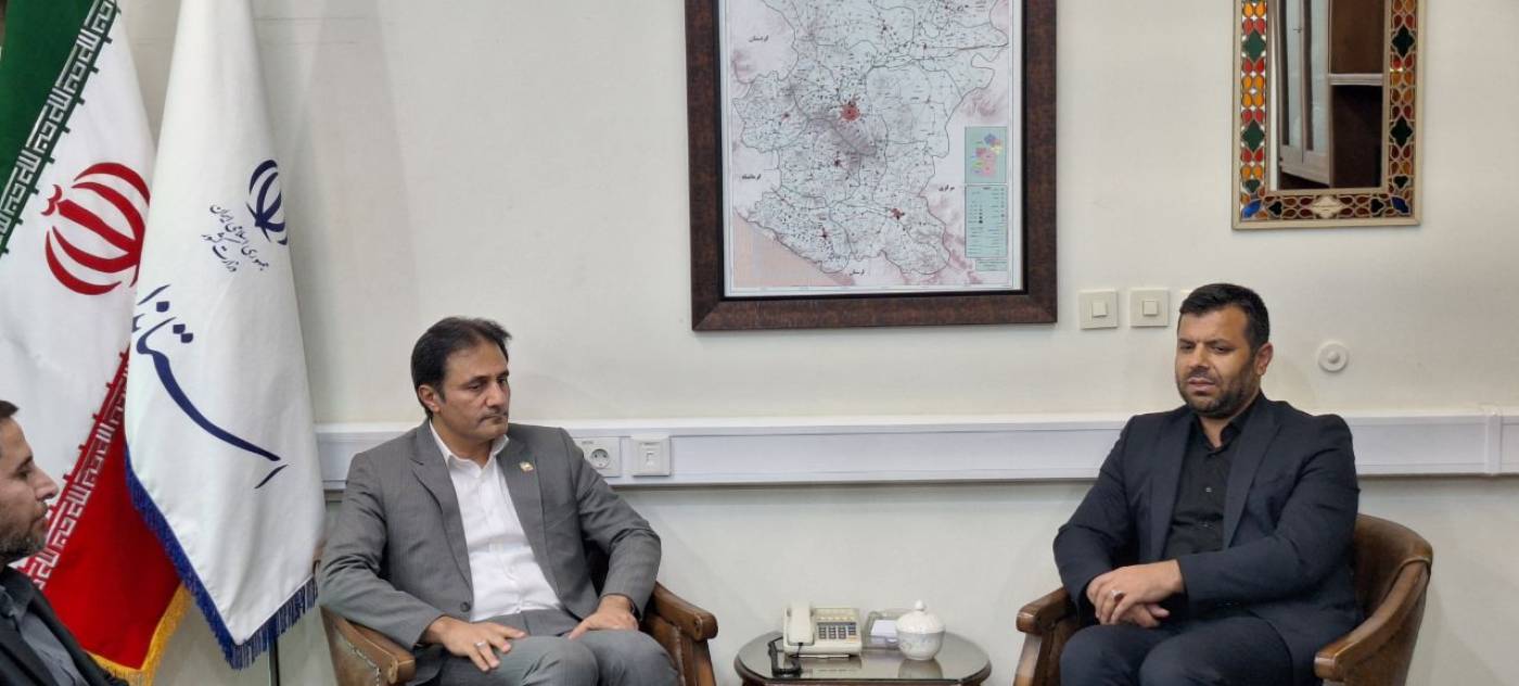 دیدار فرماندار کبودراهنگ با معاون توسعه مدیریت و منابع استانداری همدان