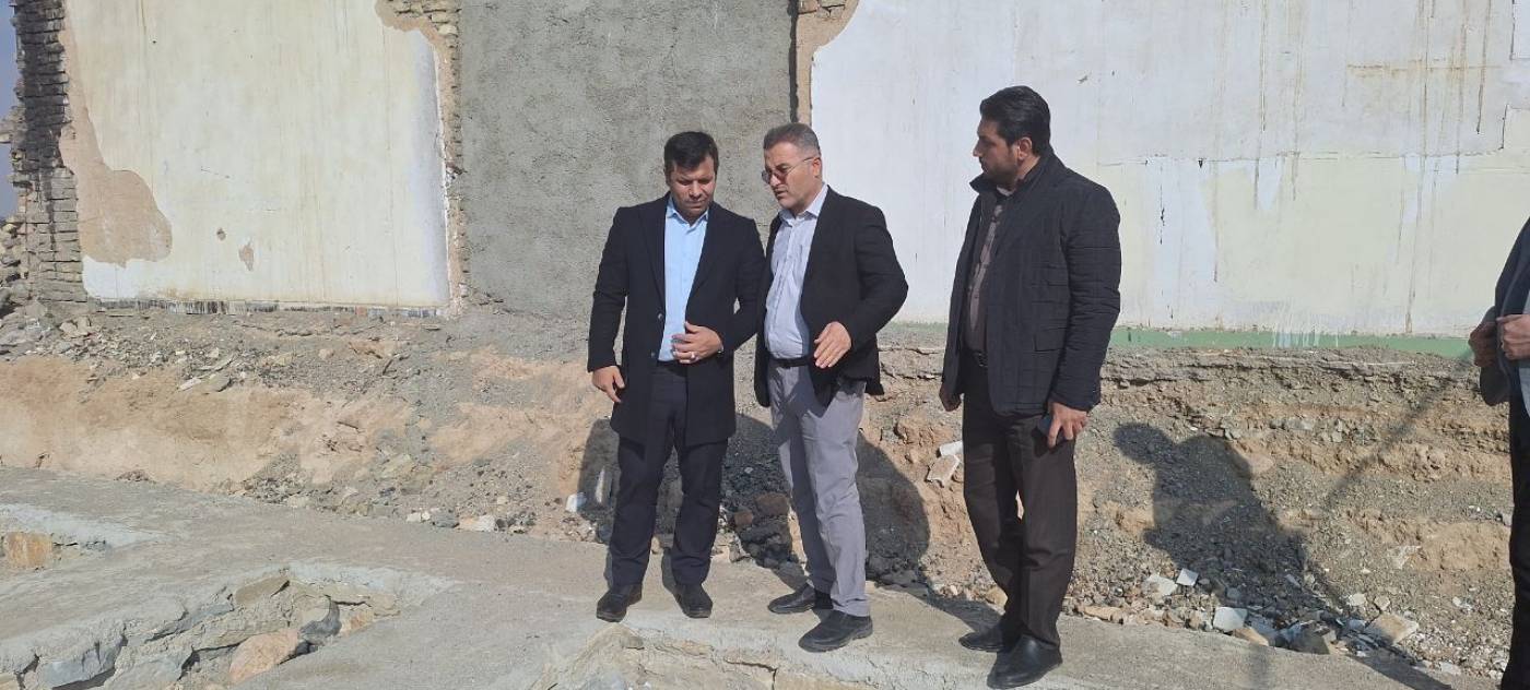 بازدید فرماندار کبودراهنگ از مدارس تخریبی در حال احداث روستای سولیجه ،چاله کند وقلیچ باغی از توابع بخش گل تپه