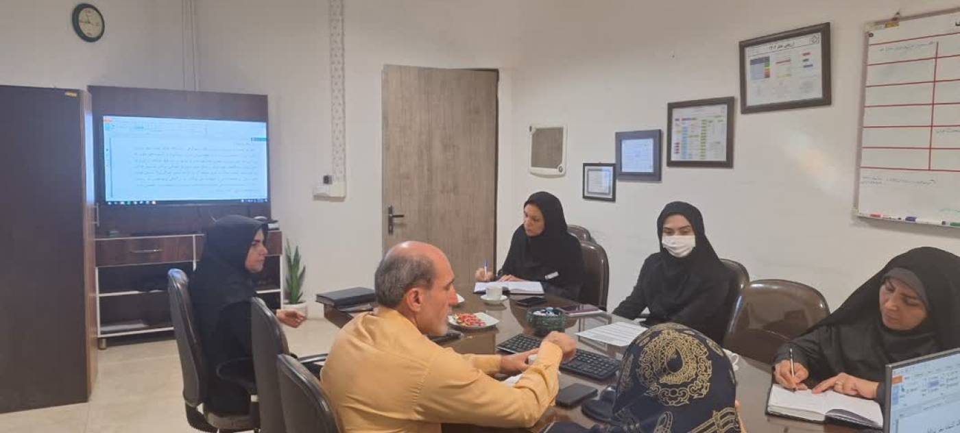 بازدید مدیرکل زنان و خانواده استانداری از بیمارستان زنان فاطمیه همدان