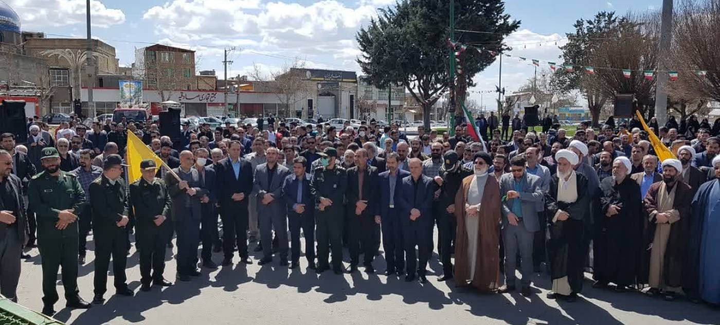 تجمع مردم تویسرکان در محکومیت حمله اسرائیل به کنسولگری ایران