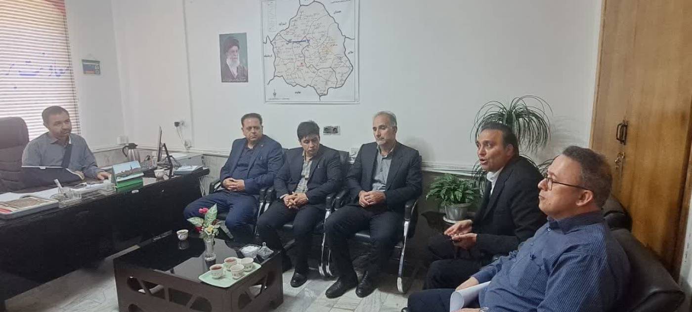 برگزاری سومین جلسه کارگروه تأمین مسکن شهرستان تویسرکان و سرکان به ریاست معاون عمرانی فرمانداری