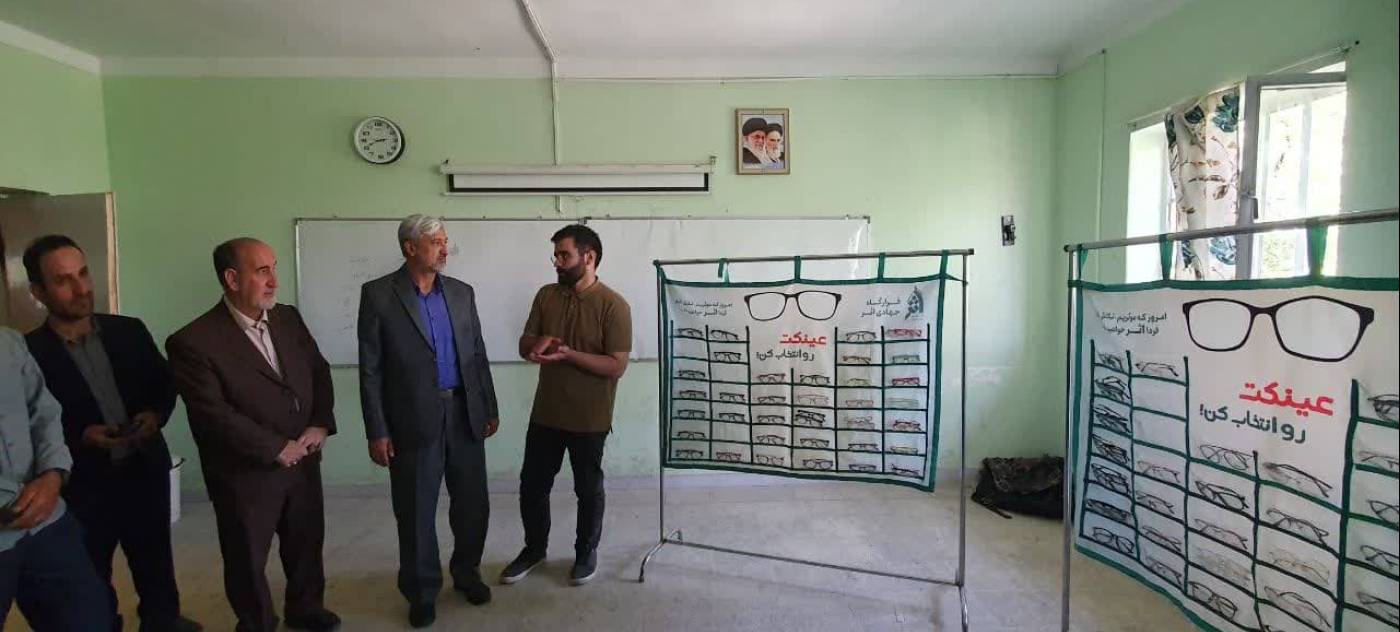 سرپرست فرمانداری تویسرکان از رزمایش جهادی خدمات بهداشتی و درمانی بازدید کرد