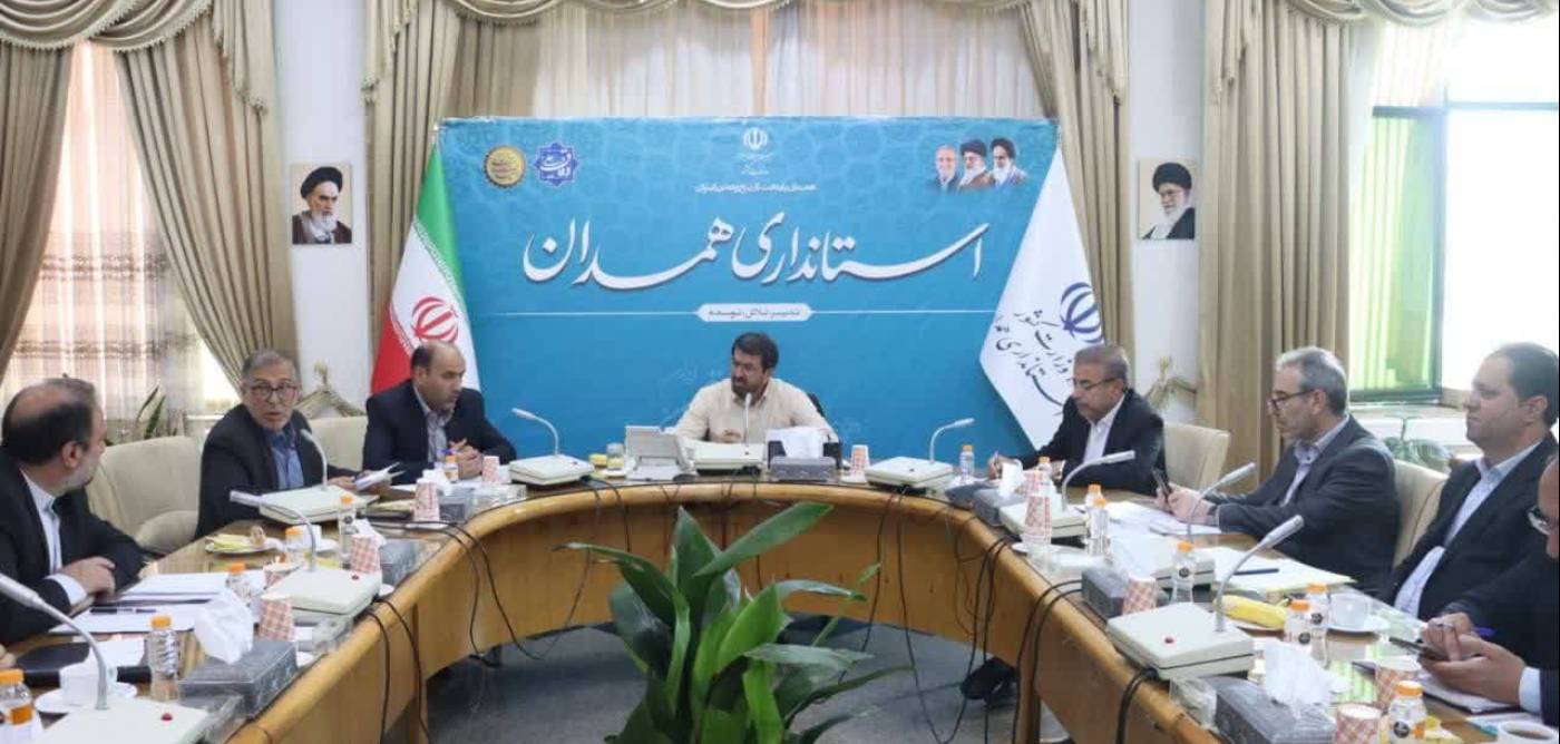  استاندار همدان: در مسیر پیشرفت، مسئولیت‌پذیری و هماهنگی رمز پیروزی است