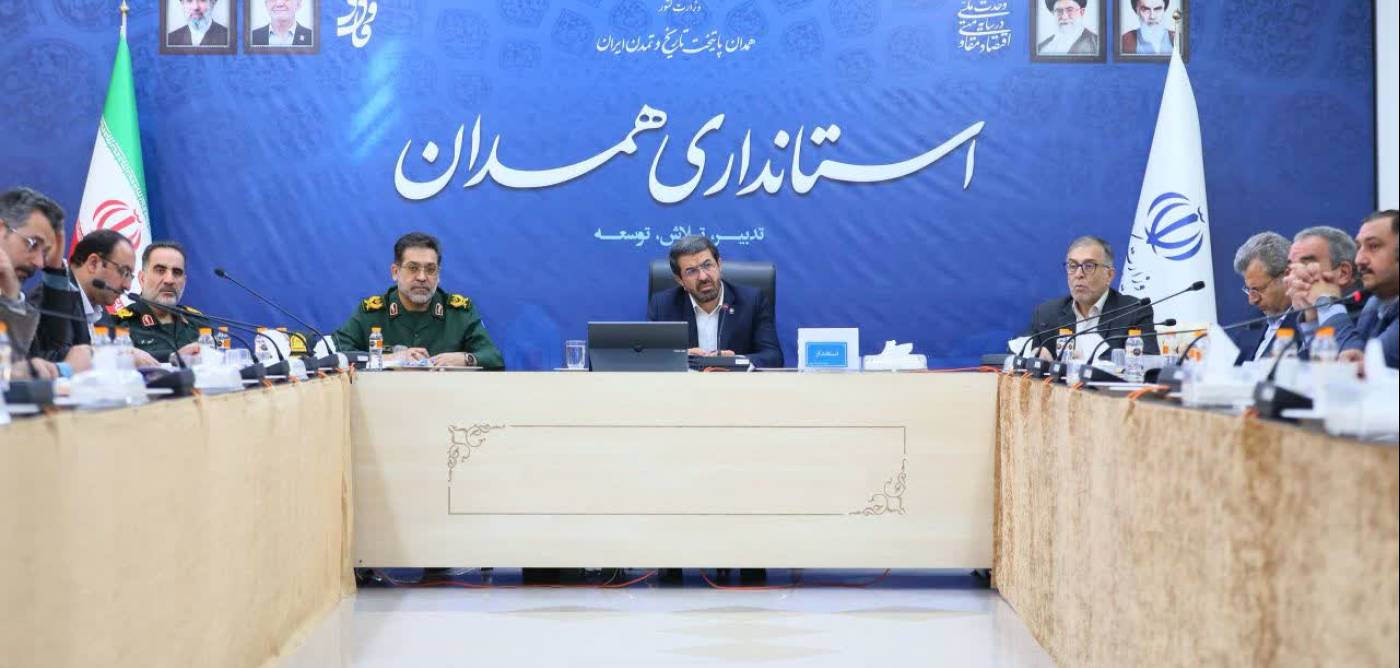 استاندار همدان: دیپلماسی همانند موشک در کنار مردم و نیروهای مسلح واجب است