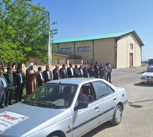 با حضور فرماندار کبودرهنگ؛  آیین بدرقه اردوی جهادی بسیج ادارات واصناف در سپاه ناحیه کبودراهنگ انجام شد.