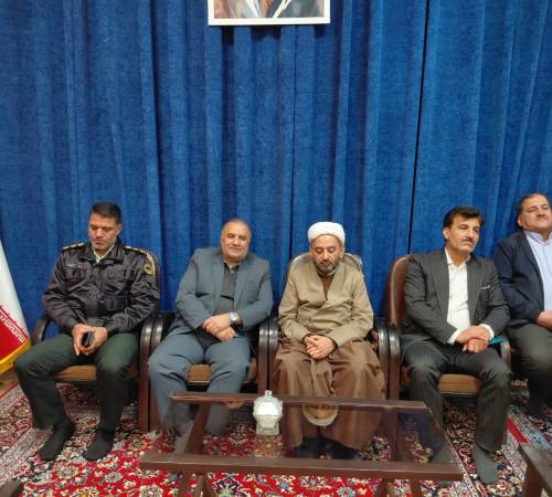 مسئولین شهرستان با امام جمعه دیدار کردند